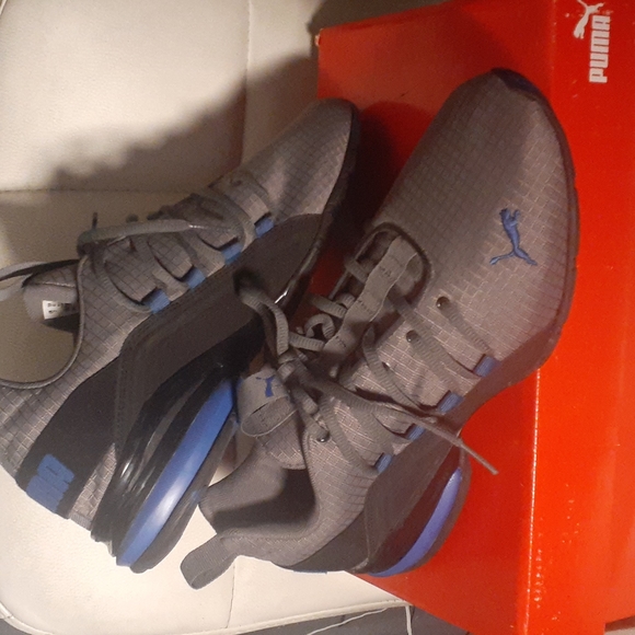 PUMA - Picture 2 of 12